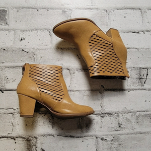George Tan Perforated Ankle Boots Block Heel | Women’s US 8